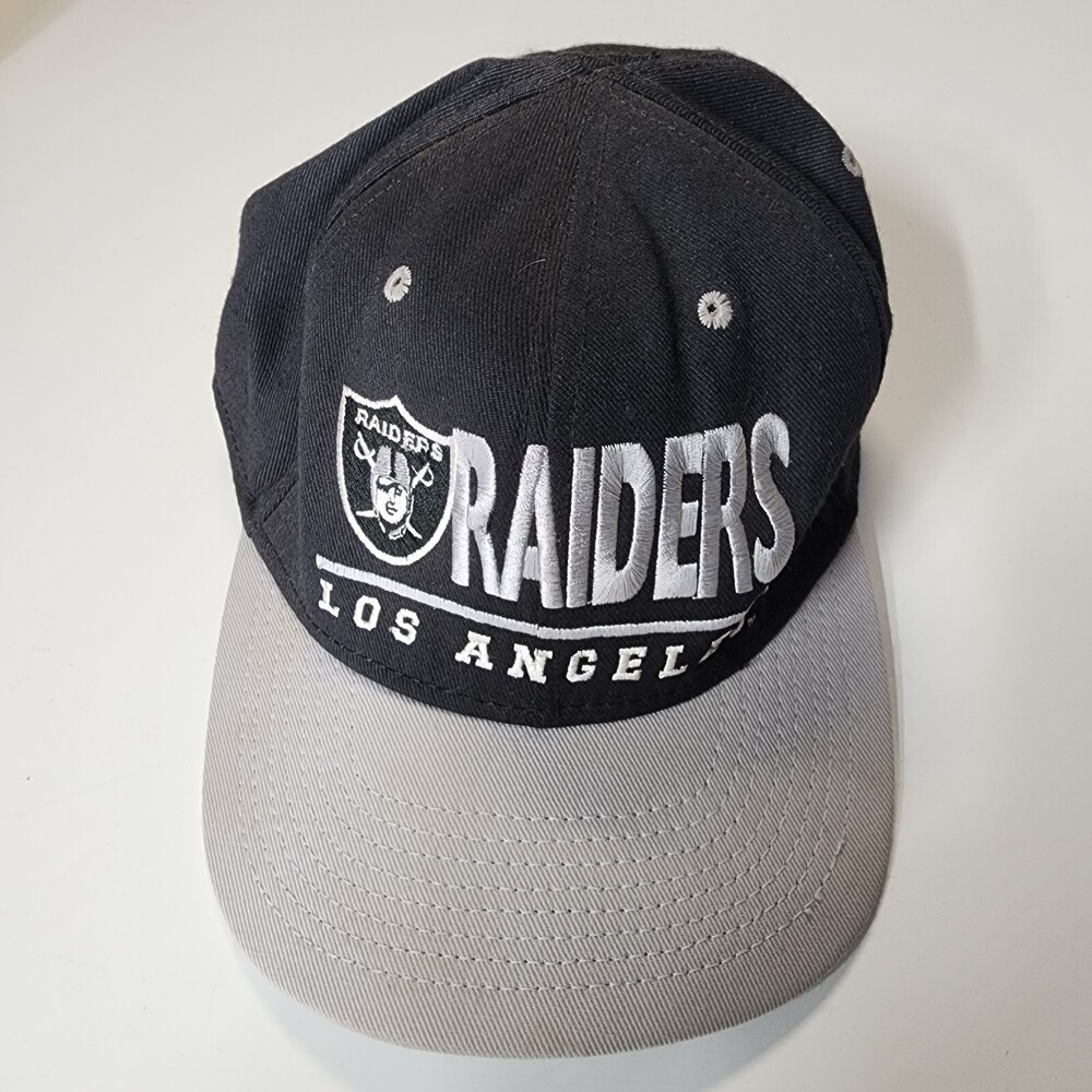 Vintage Los Angeles Raiders Hat Fitted Large Clutch Player NFL Football